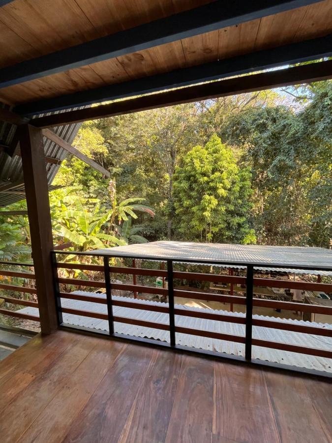 Hostel Tuanis Surf Camp Playa Santa Teresa  Εξωτερικό φωτογραφία